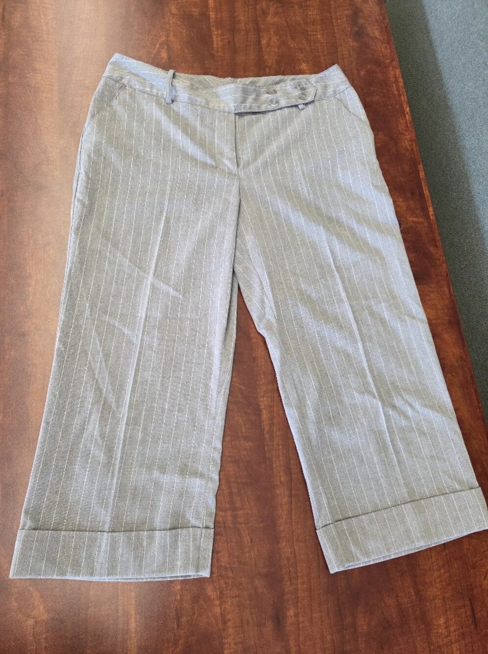 Worthington Light Gray & White Pinstripe Cropped Pants - Picture 10 of 10